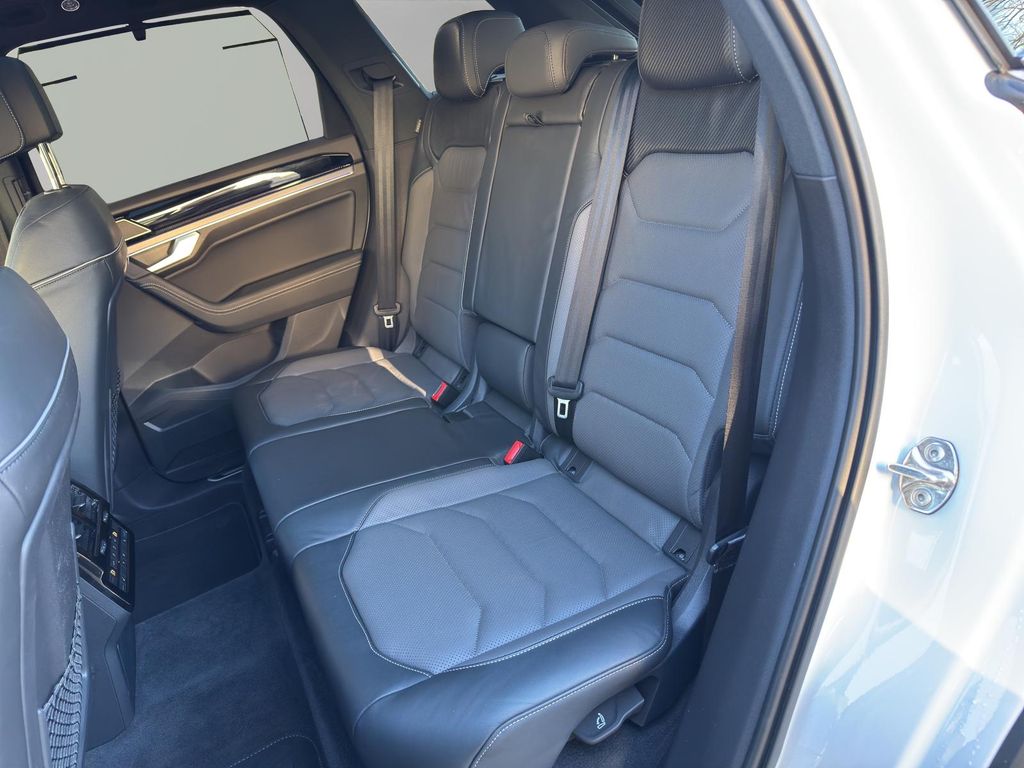 Volkswagen Touareg 2025