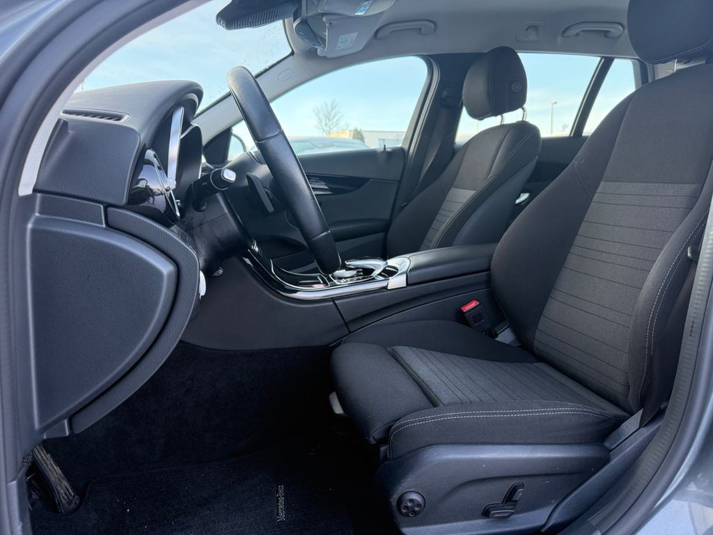 Mercedes-Benz C 300 2020