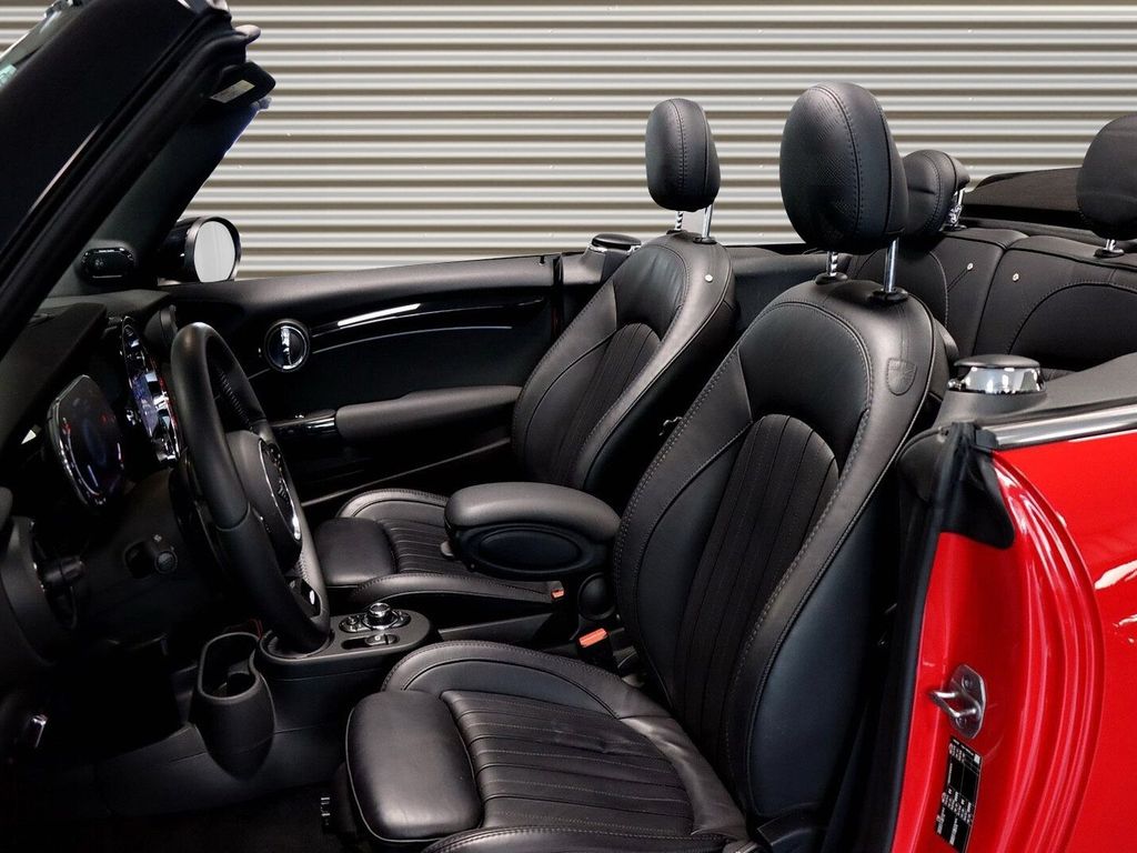MINI John Cooper Works Cabrio 2022