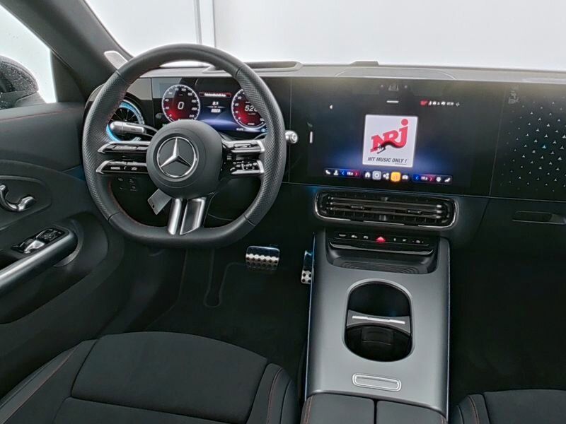 Mercedes-Benz CLA 250 2025
