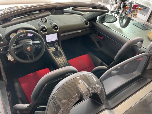 Porsche Boxster 2025