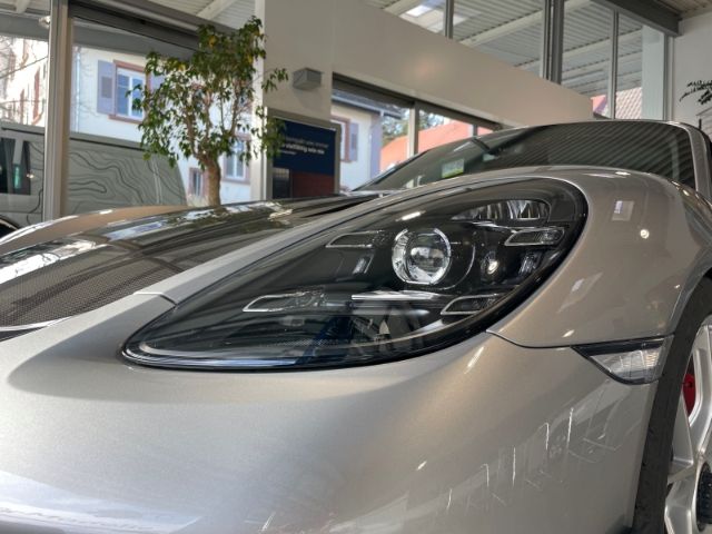 Porsche Boxster 2025