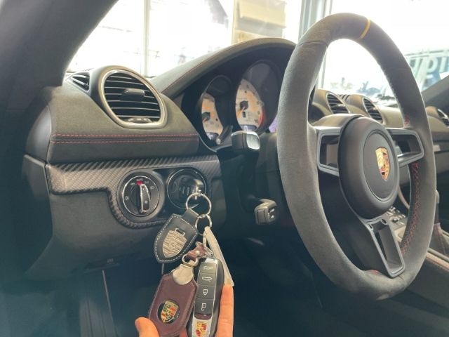 Porsche Boxster 2025