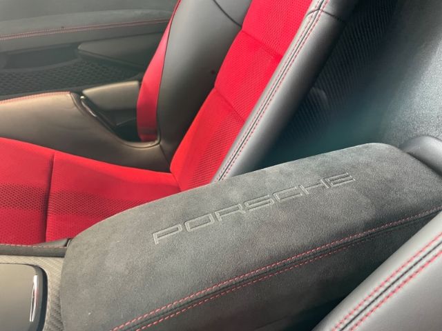 Porsche Boxster 2025