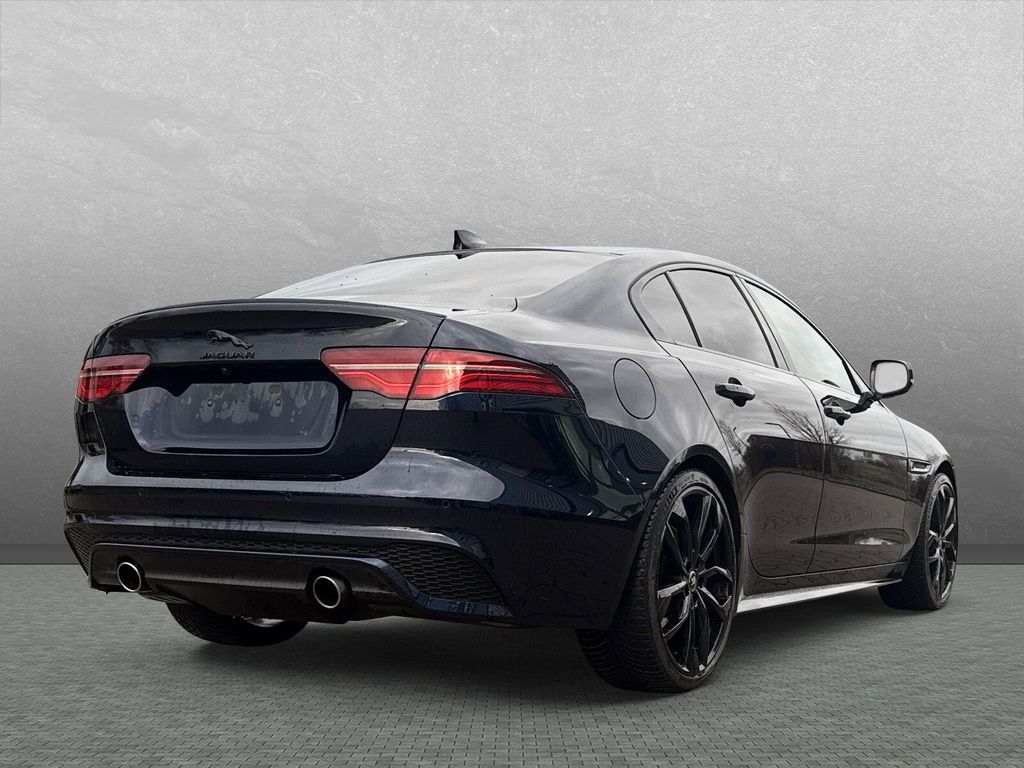 Jaguar XE 2023