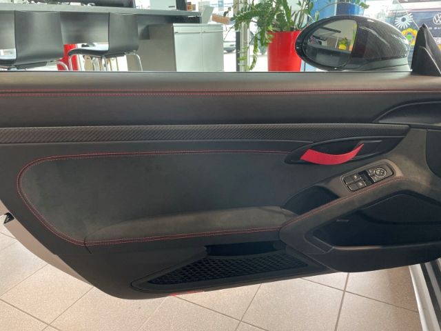 Porsche Boxster 2025