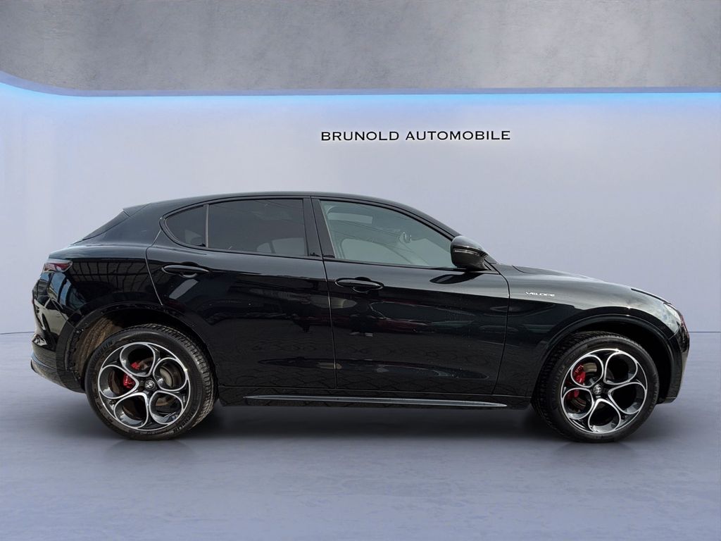 Alfa Romeo Stelvio 2023