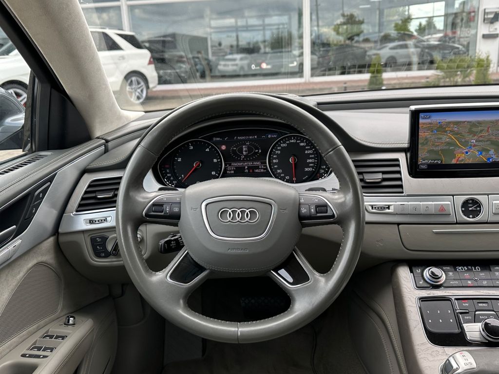 Audi A8 2016