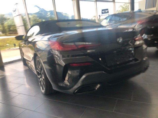 BMW M850 2022