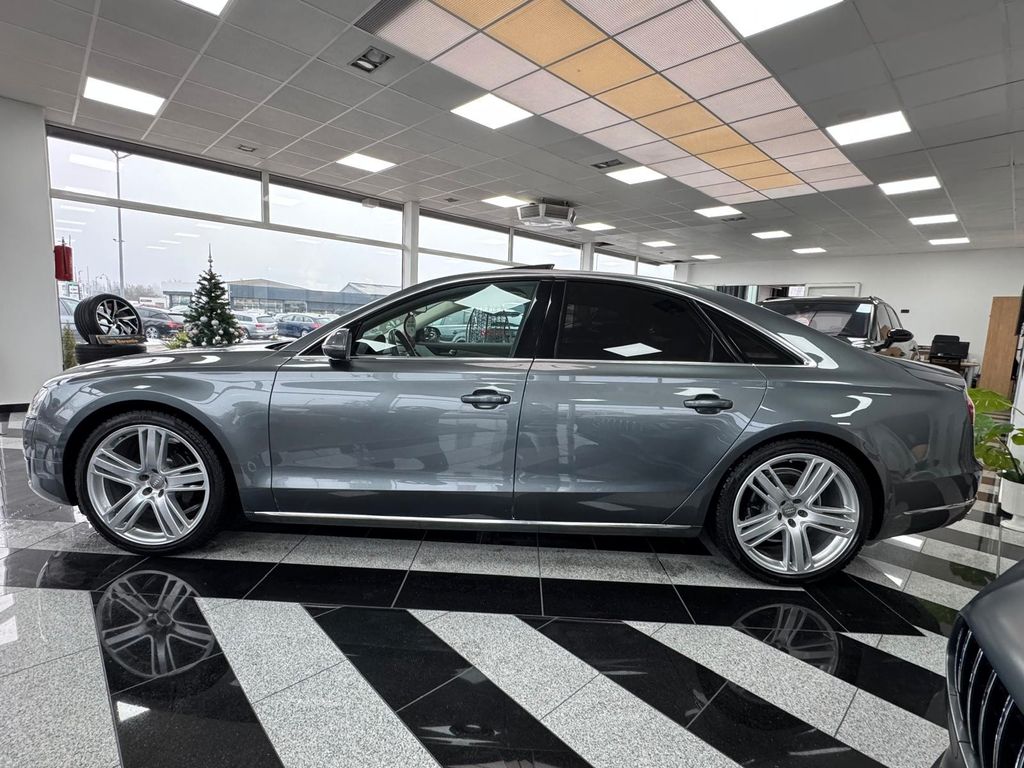 Audi A8 2016