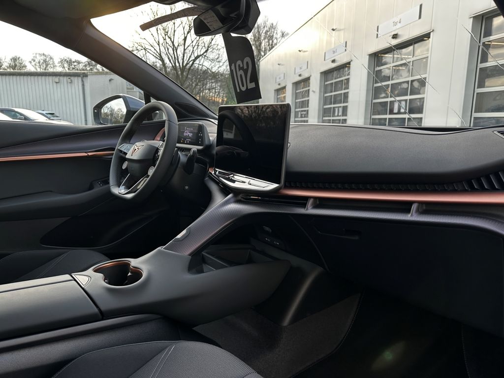 Cupra Tavascan