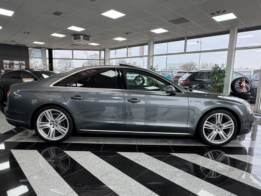 Audi A8 2016