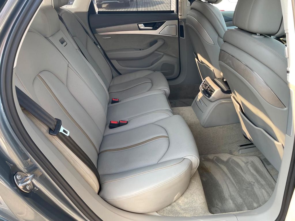Audi A8 2016