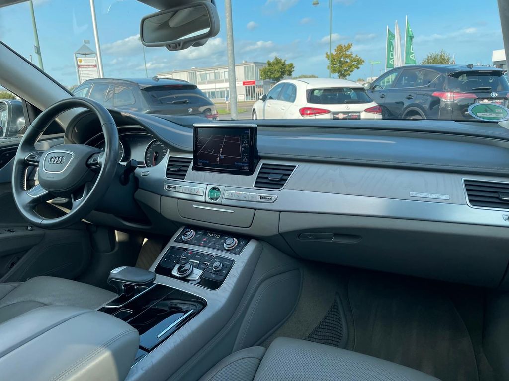 Audi A8 2016
