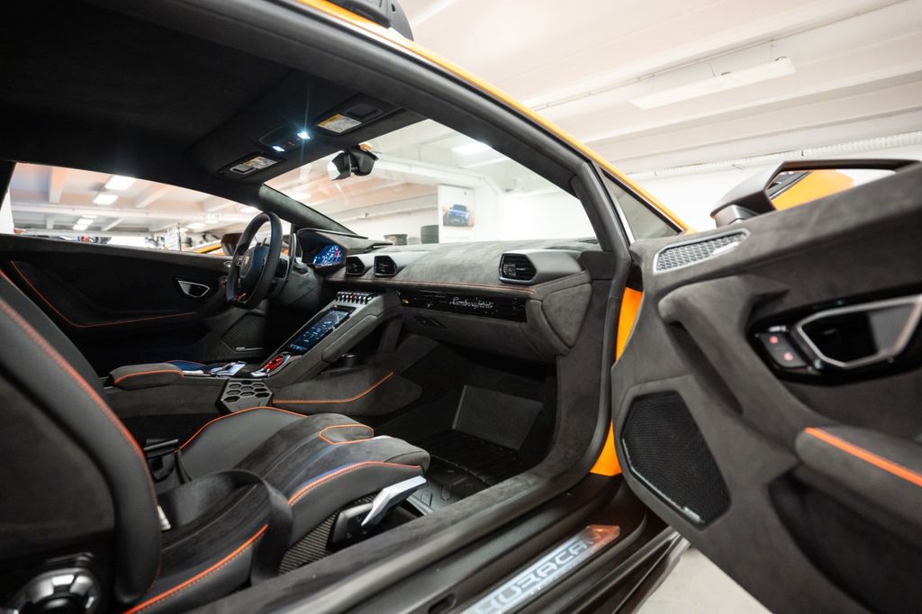 Lamborghini Huracán 2024