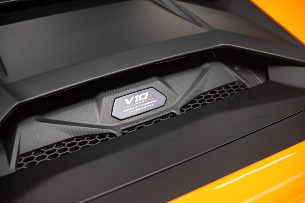 Lamborghini Huracán 2024