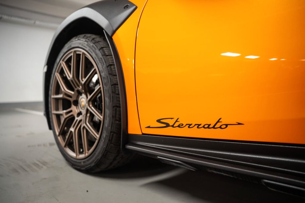 Lamborghini Huracán 2024