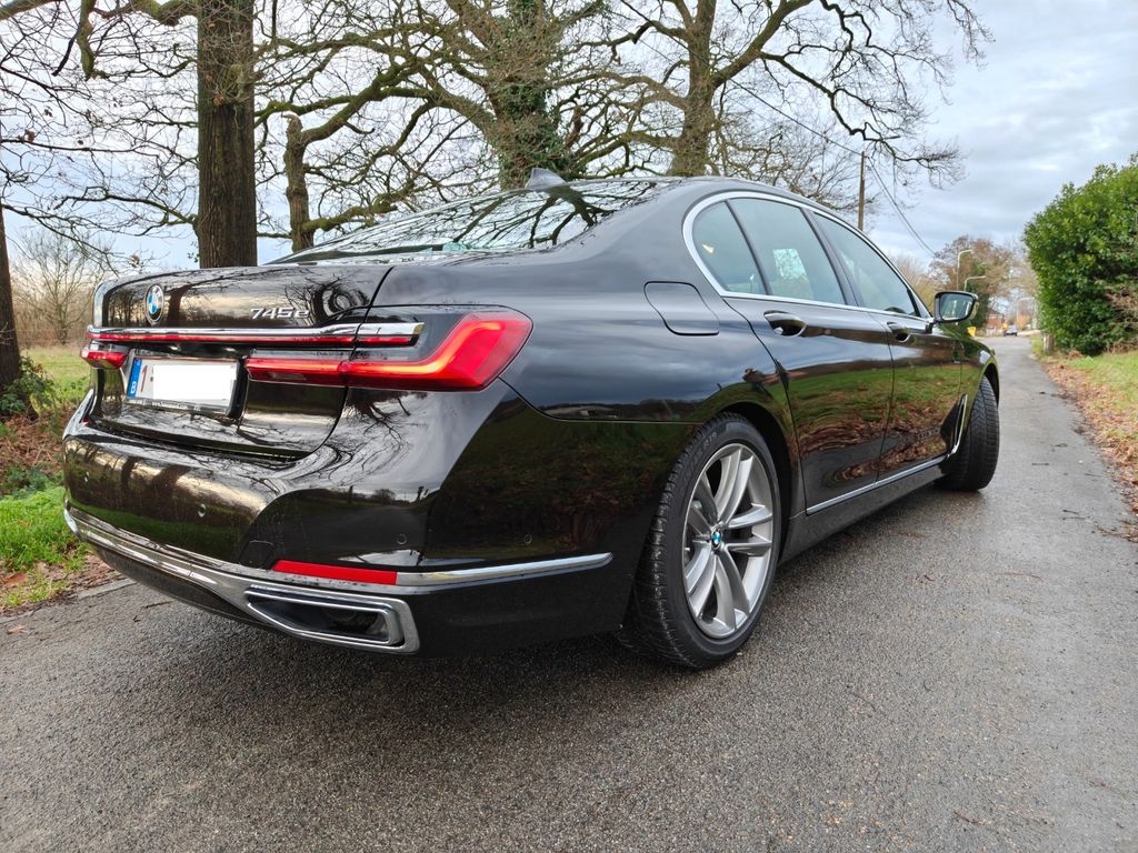 BMW 745 2019
