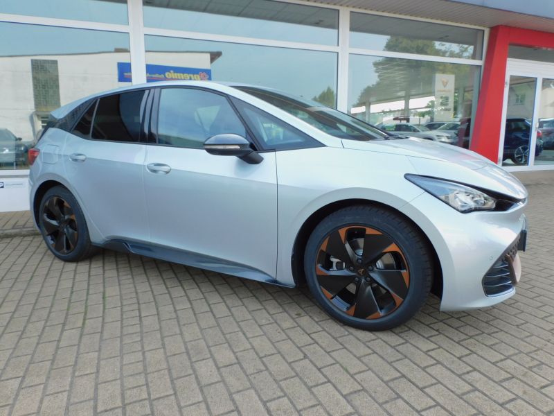 Cupra Born 2025