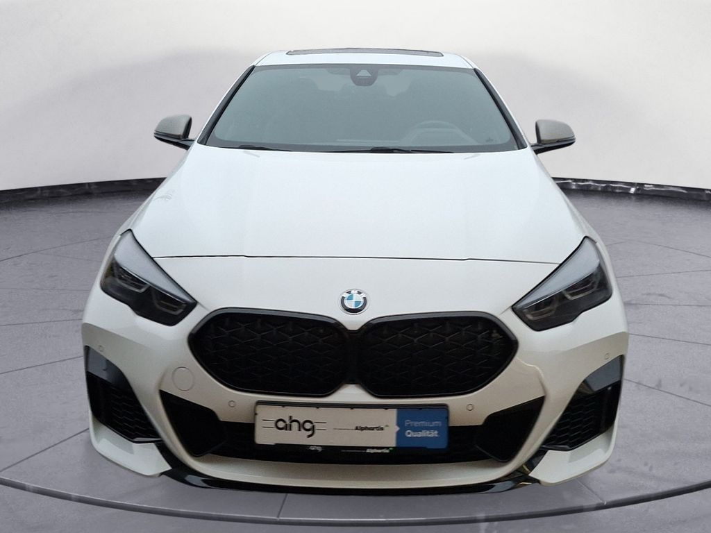BMW M235 2025