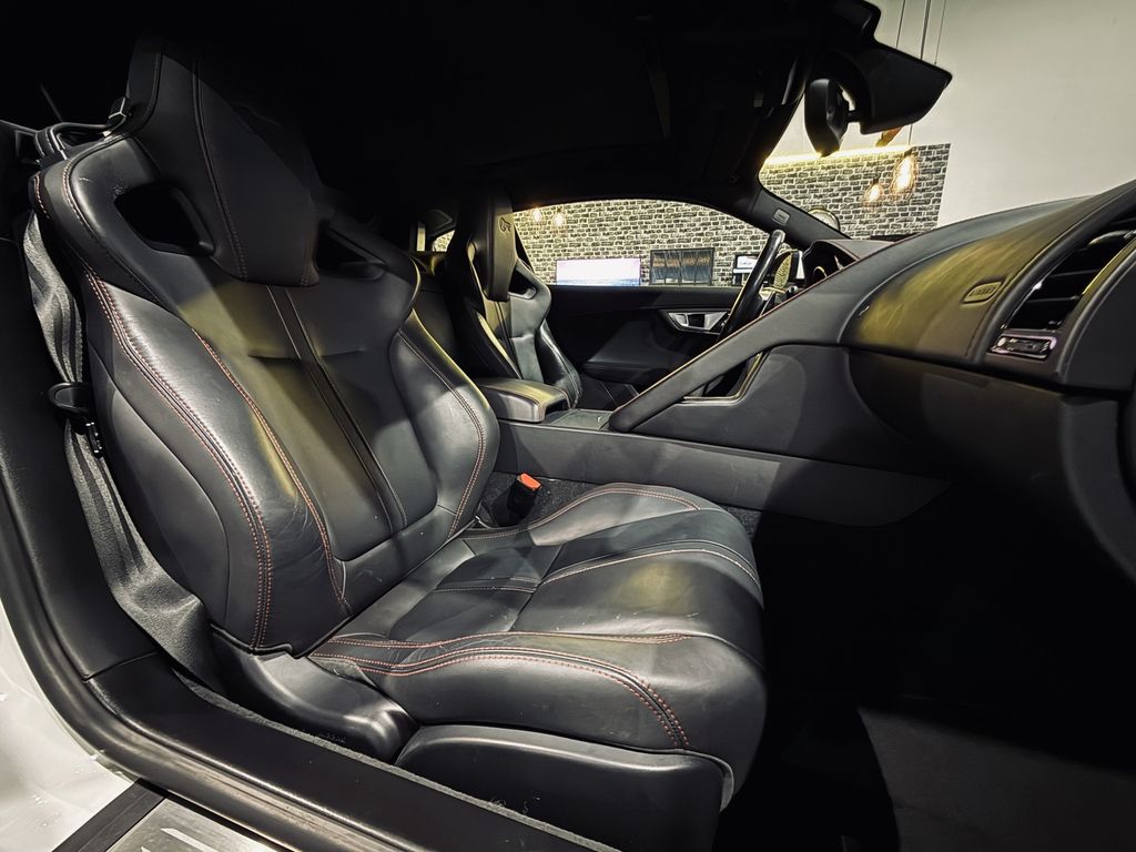 Jaguar F-Type 2015