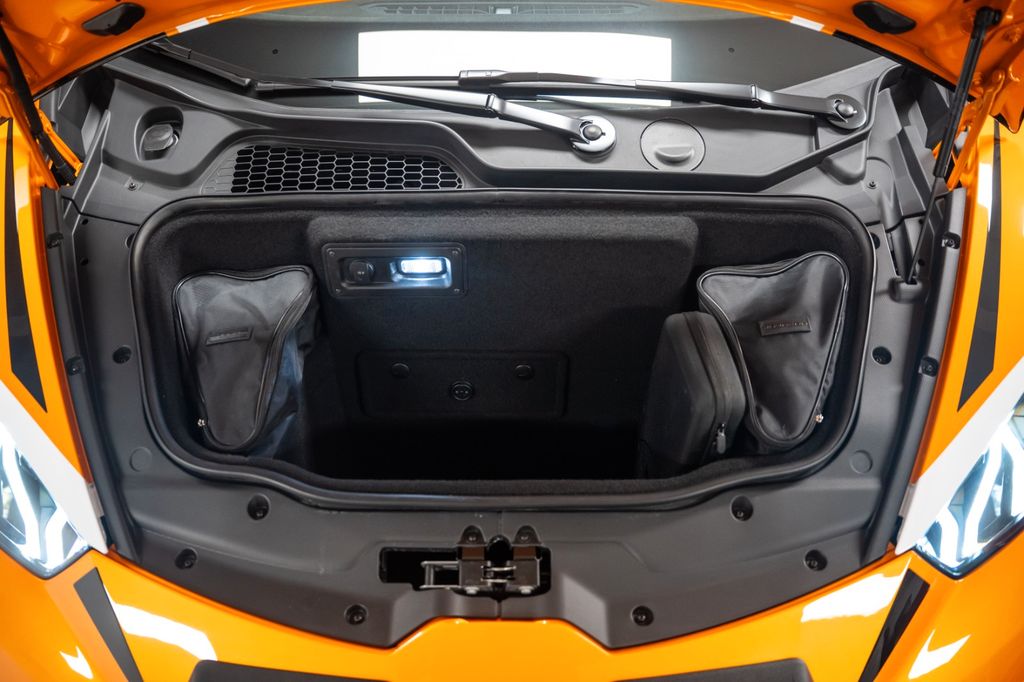 Lamborghini Huracán 2024