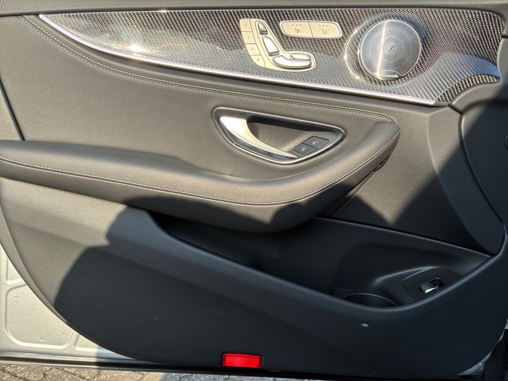 Mercedes-Benz E 300 2024