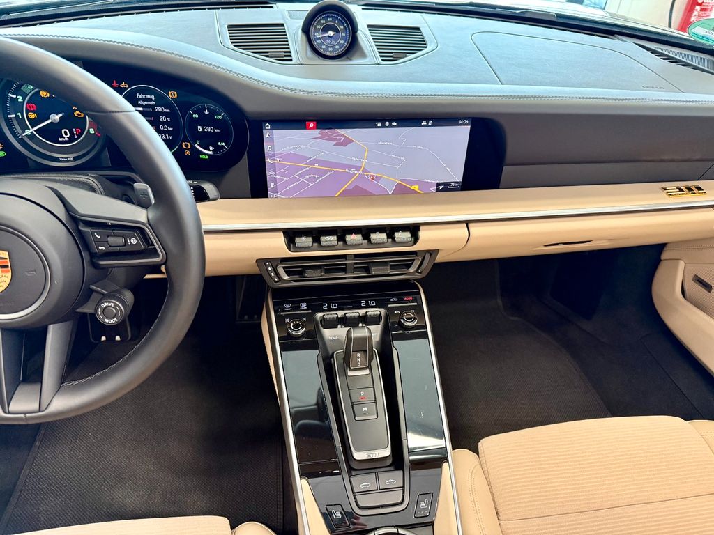 Porsche 992 2021