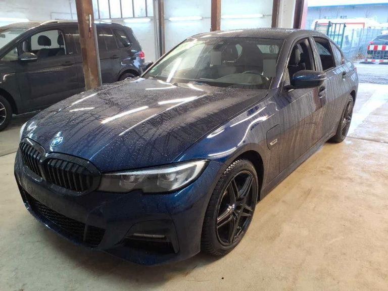 BMW 320 2021