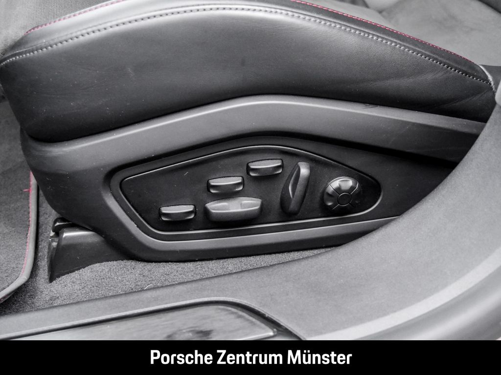 Porsche Taycan 2023