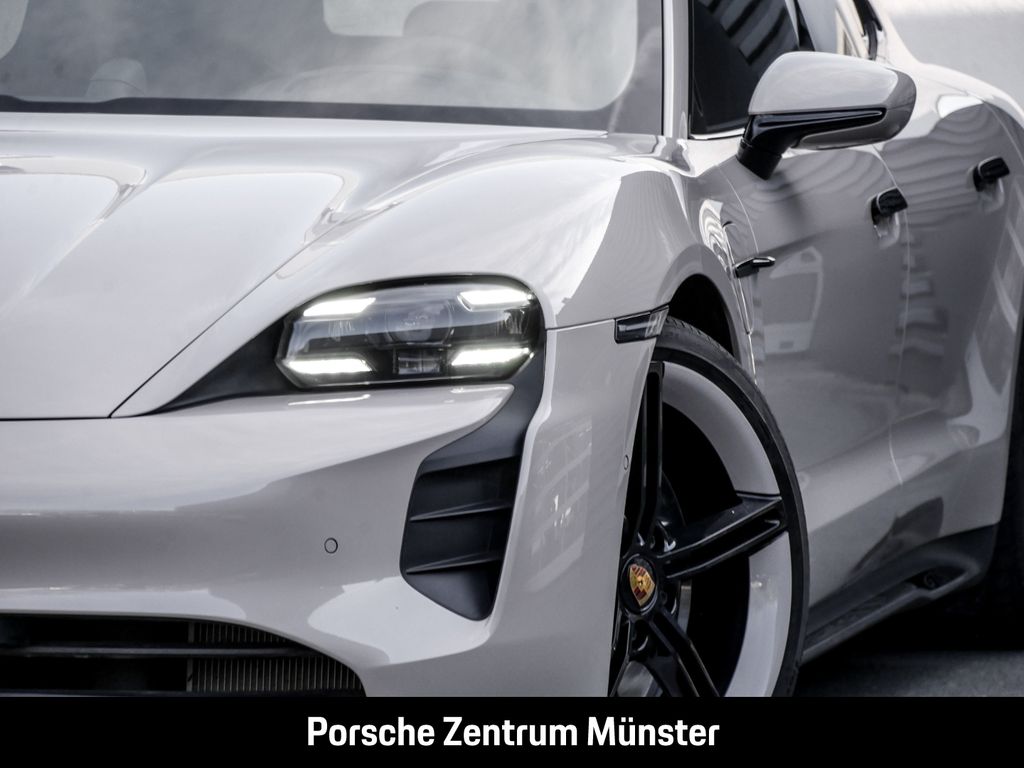 Porsche Taycan 2023