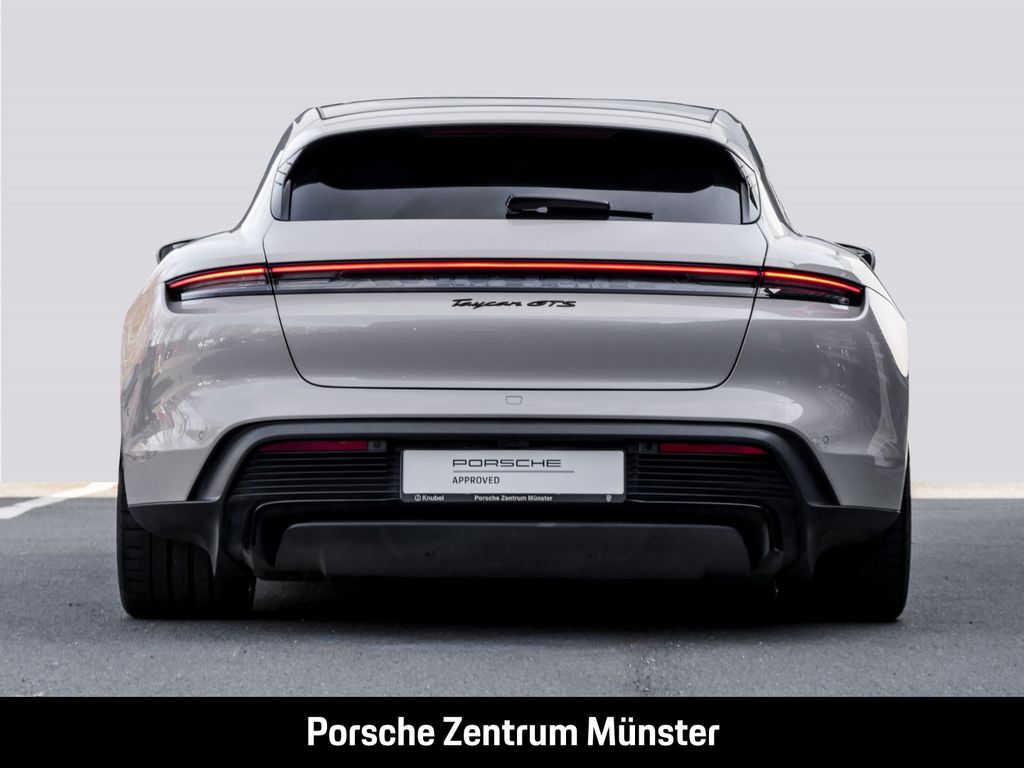 Porsche Taycan 2023