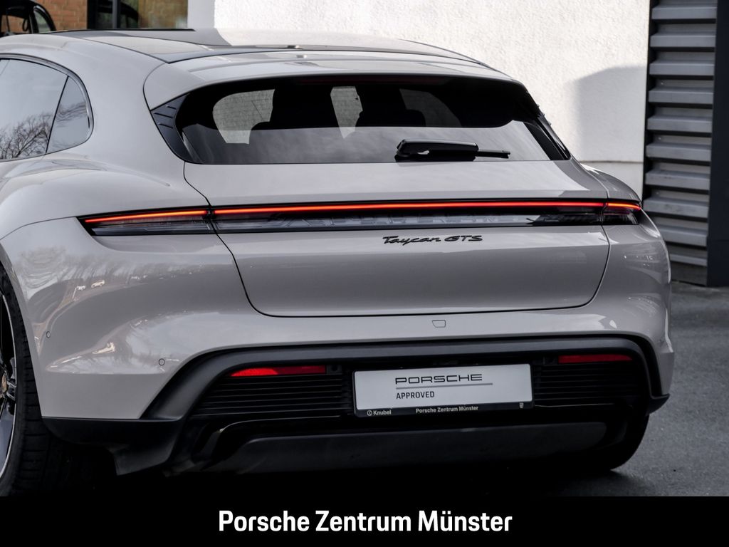 Porsche Taycan 2023