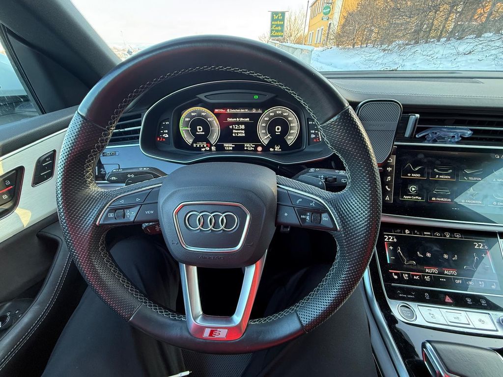 Audi Q8 2021