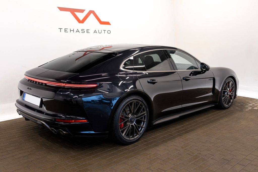 Porsche Panamera 2024