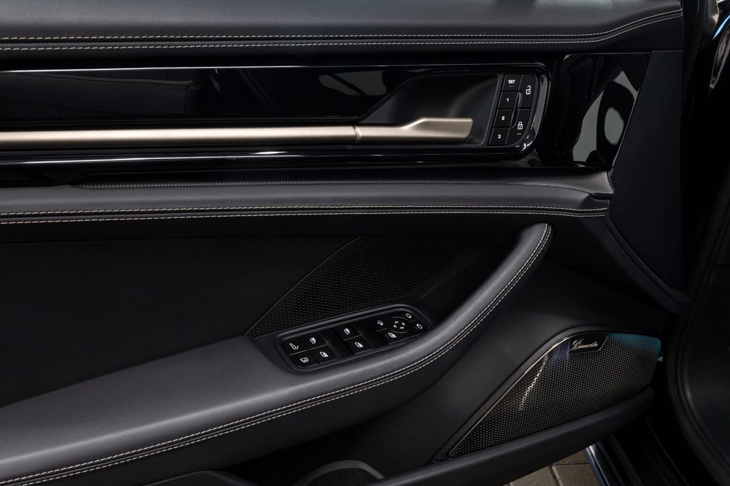 Porsche Panamera 2024