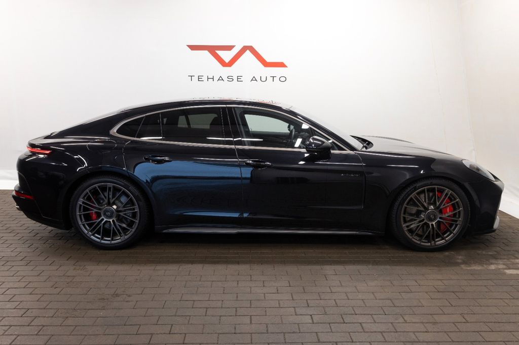 Porsche Panamera 2024