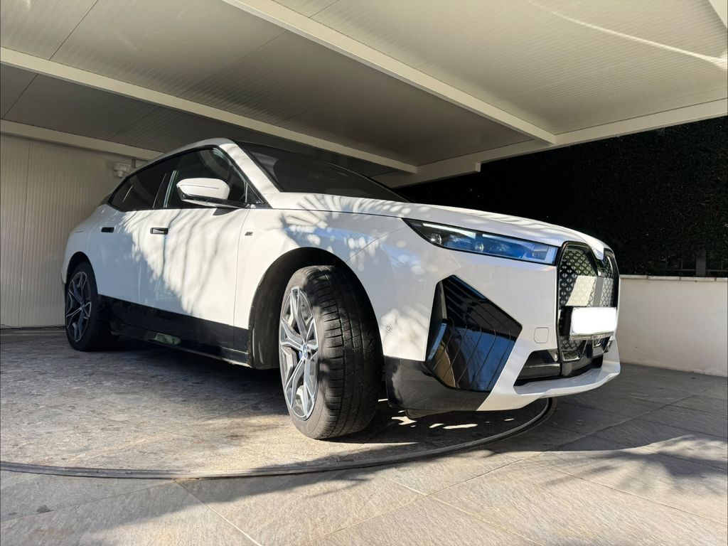 BMW iX 2023
