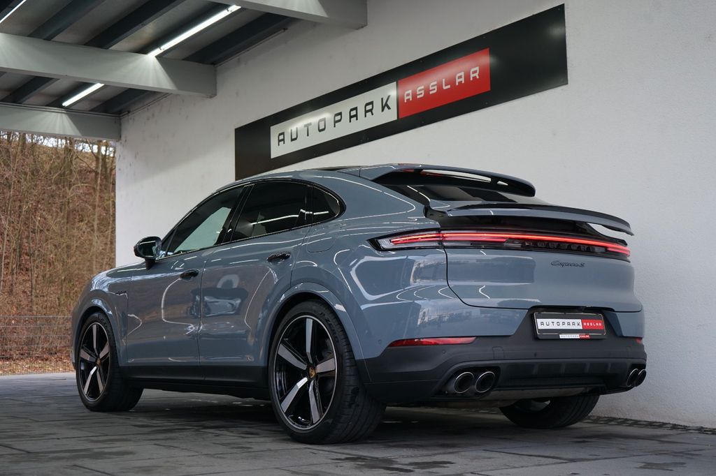 Porsche Cayenne 2024