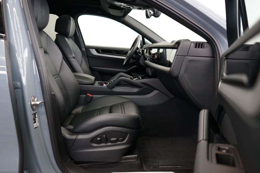 Porsche Cayenne 2024