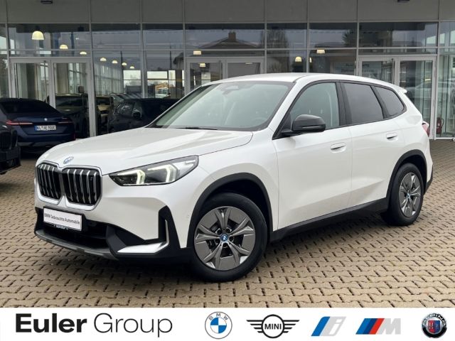 BMW iX1 2023