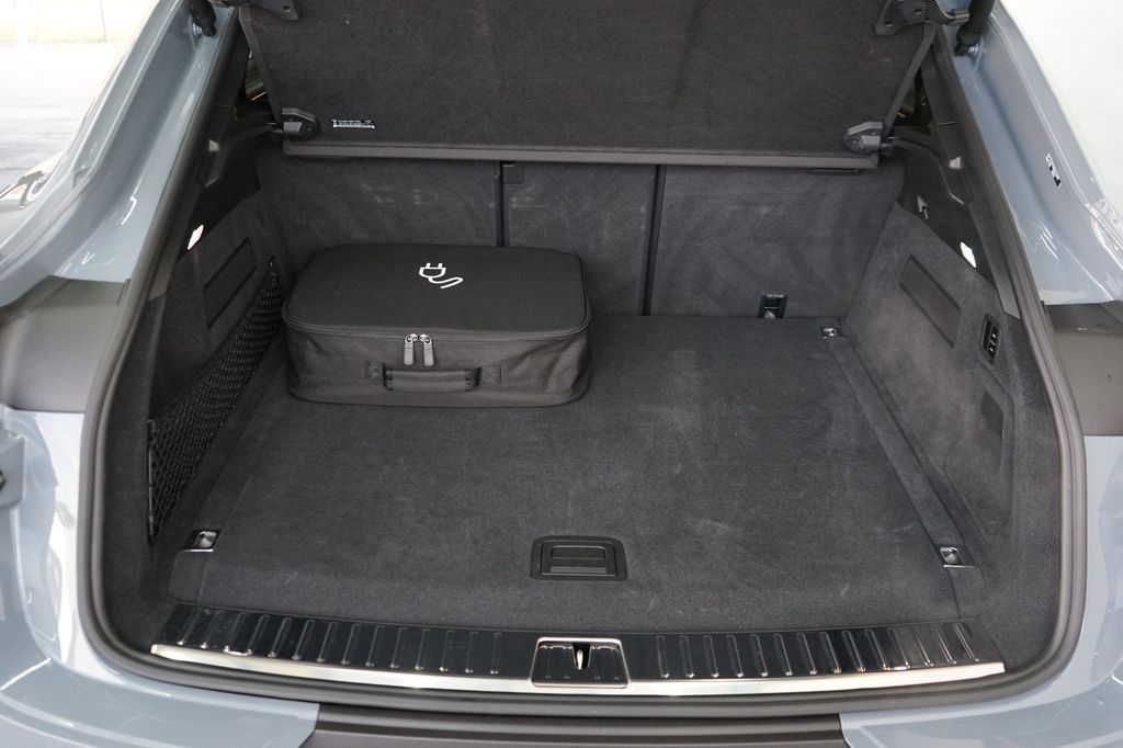 Porsche Cayenne 2024