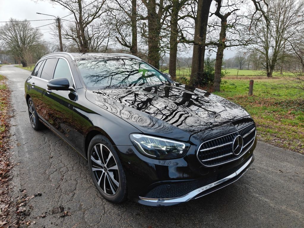 Mercedes-Benz E 300 2022