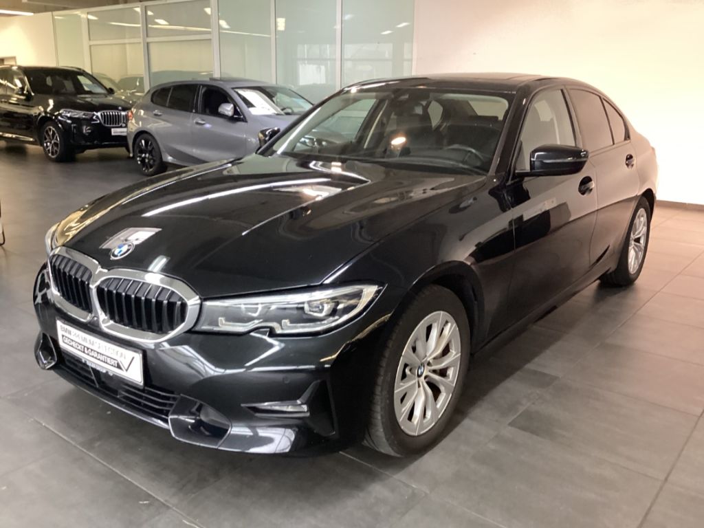 BMW 330 2021