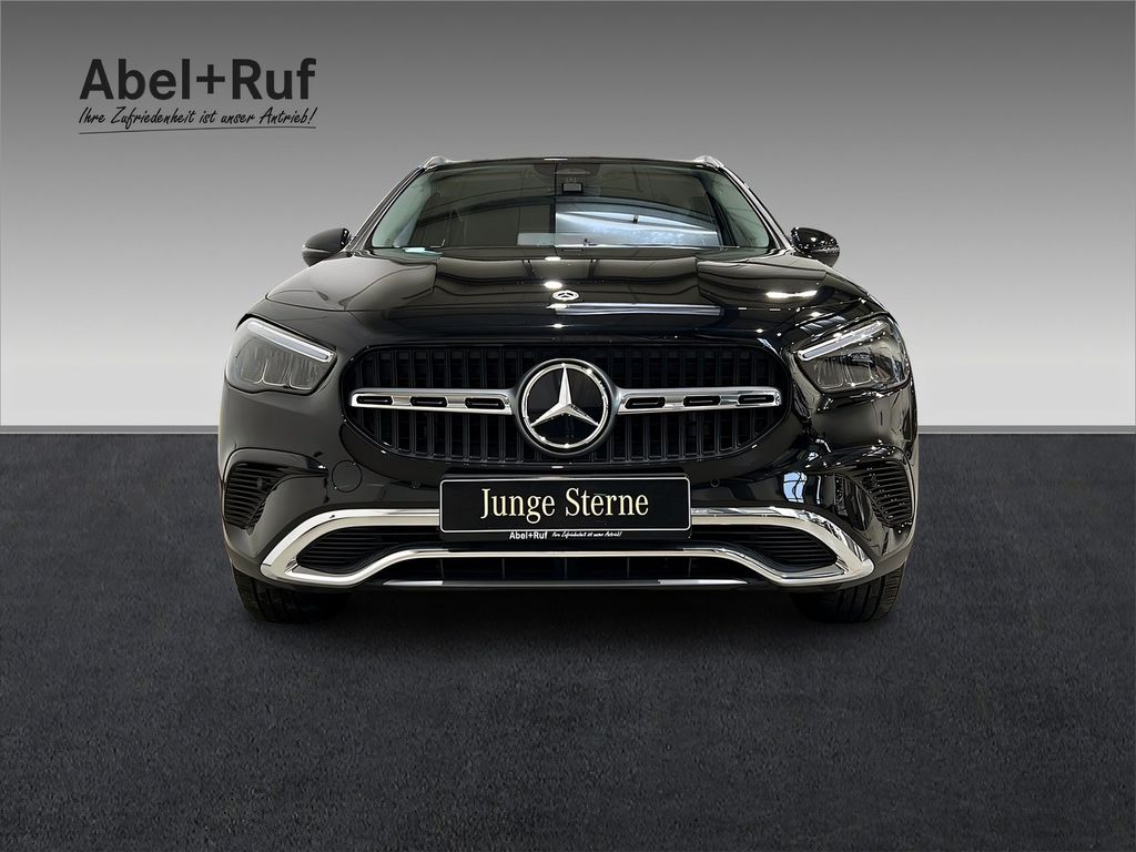 Mercedes-Benz GLA 200 2025