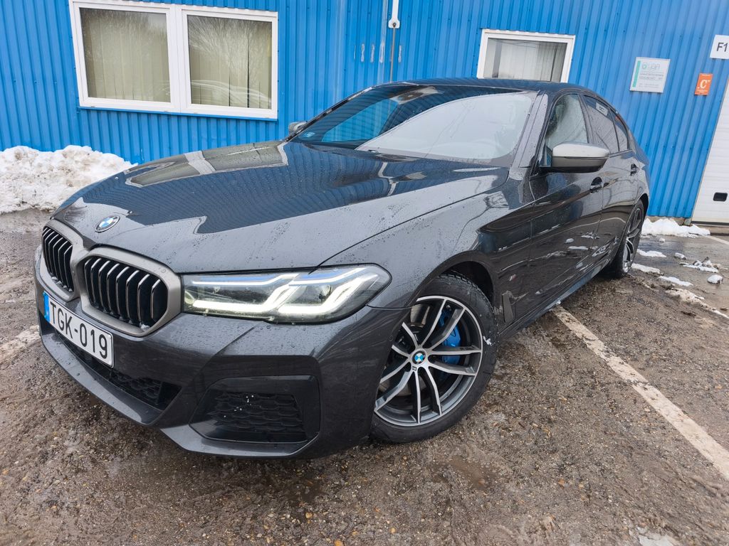 BMW M550 2021