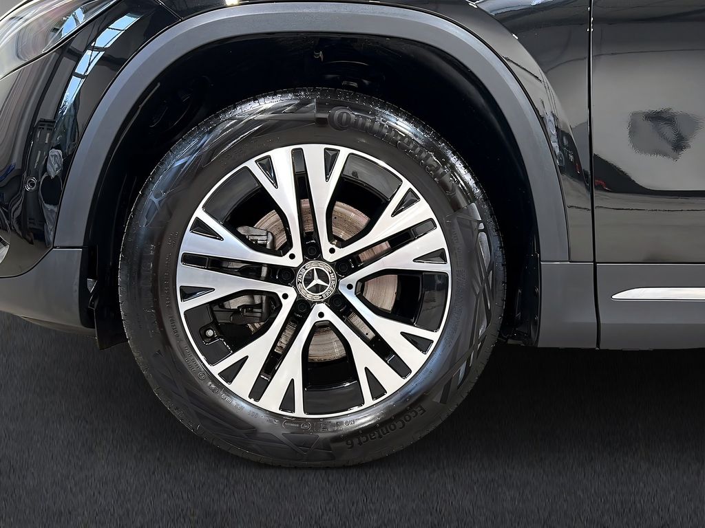 Mercedes-Benz GLA 200 2025