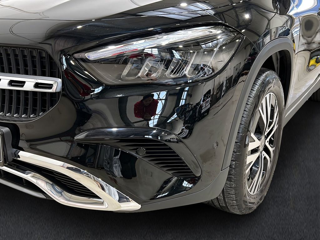 Mercedes-Benz GLA 200 2025