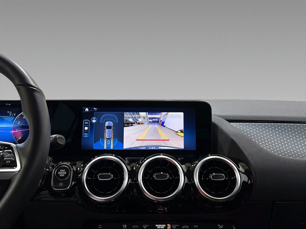 Mercedes-Benz GLA 200 2025