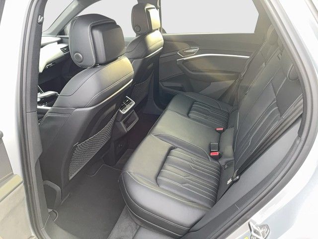 Audi e-tron 2022